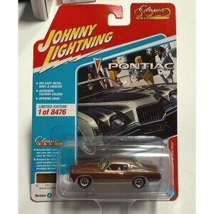 Johnny Lightning 1971 Pontiac Grand Prix Bronzini Gold Metallic
